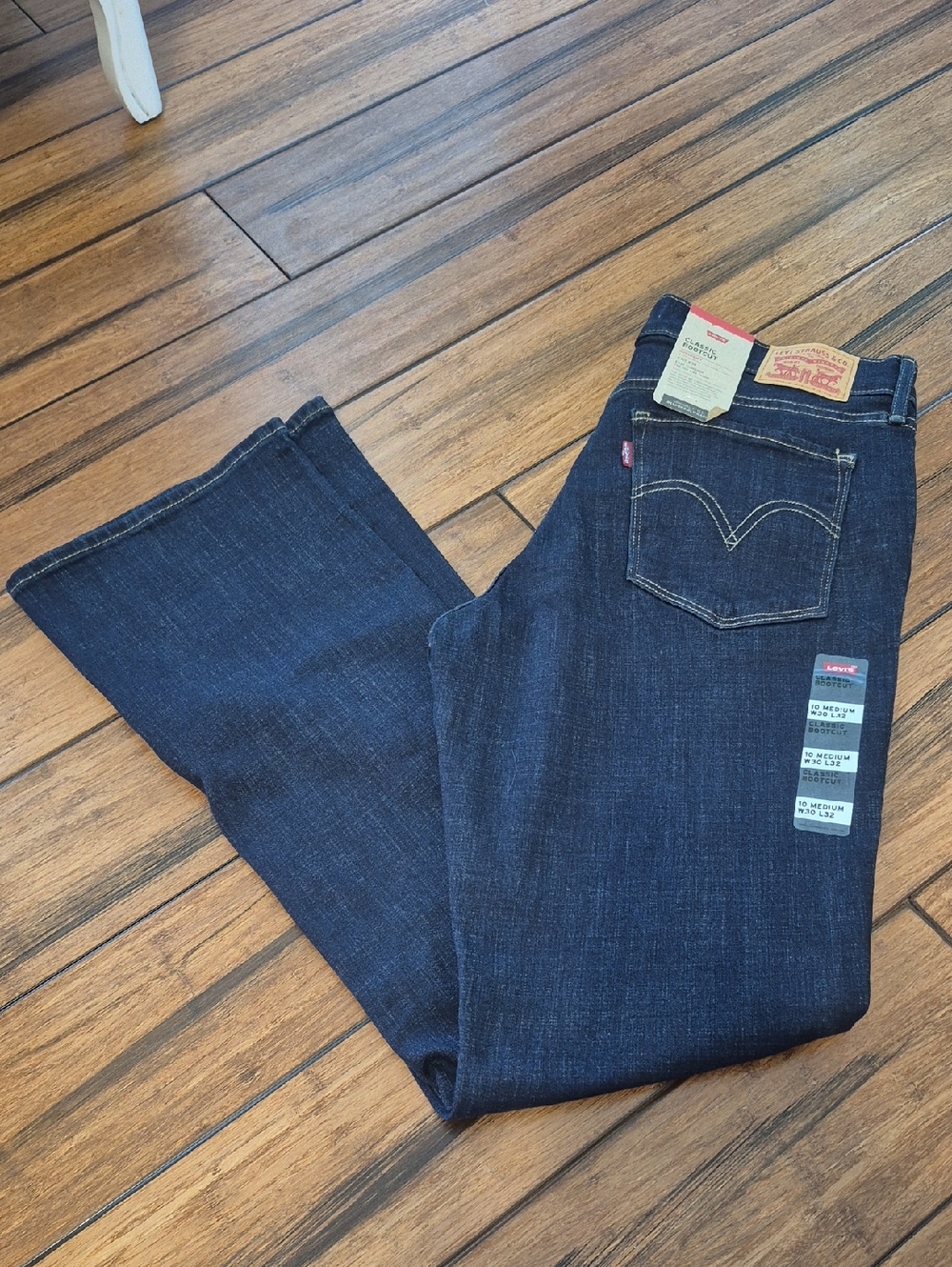 LEVIS Classic Mid-Rise Bootcut Jeans - Dark Blue
